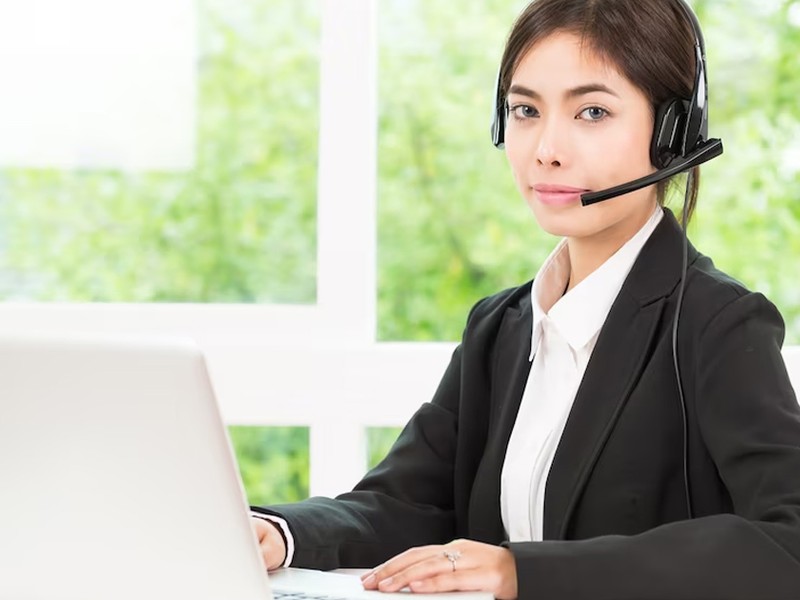 Nhân viên hỗ trợ khách hàng 789b